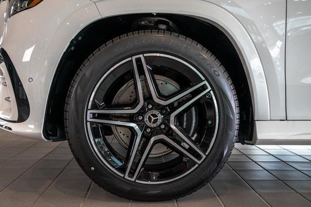 new 2025 Mercedes-Benz GLS 450 car, priced at $96,225