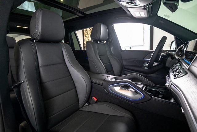 new 2025 Mercedes-Benz GLS 450 car, priced at $96,225
