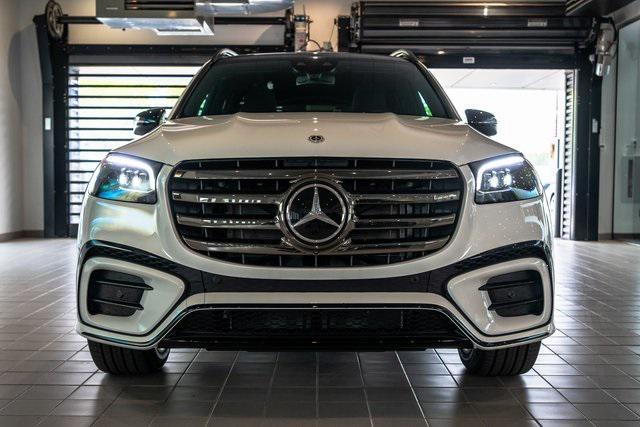 new 2025 Mercedes-Benz GLS 450 car, priced at $96,225