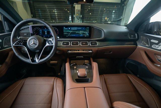 new 2025 Mercedes-Benz GLE 450 car, priced at $89,245