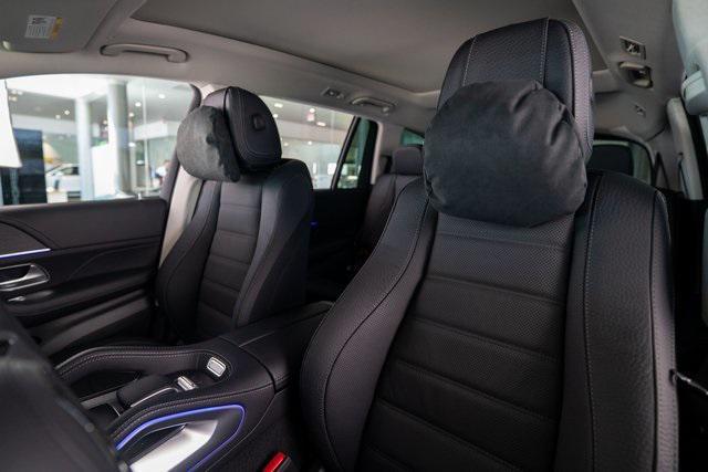 new 2025 Mercedes-Benz GLS 450 car, priced at $102,845