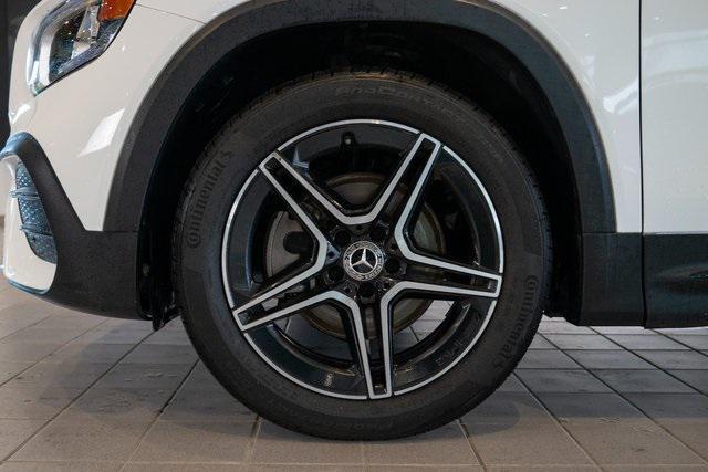 used 2021 Mercedes-Benz GLB 250 car, priced at $28,640