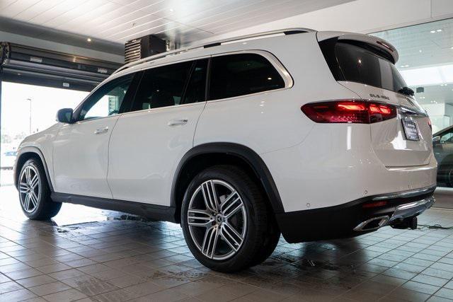 new 2025 Mercedes-Benz GLS 450 car, priced at $92,225
