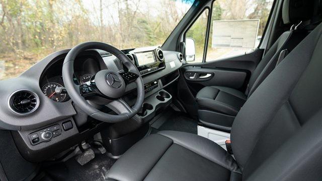 new 2025 Mercedes-Benz Sprinter 2500 car, priced at $67,372