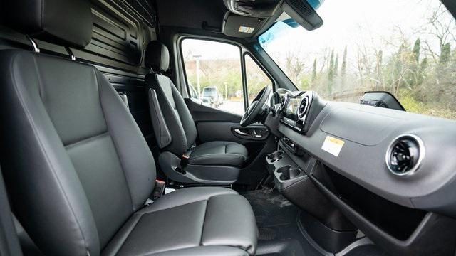 new 2025 Mercedes-Benz Sprinter 2500 car, priced at $67,372