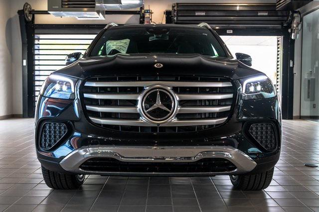 new 2025 Mercedes-Benz GLS 450 car, priced at $92,595