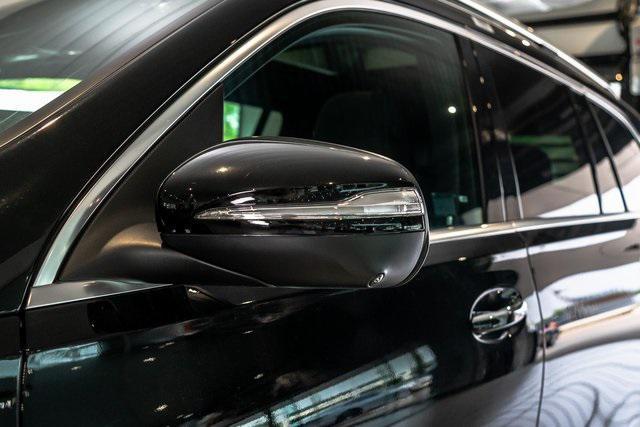 new 2025 Mercedes-Benz GLS 450 car, priced at $92,595