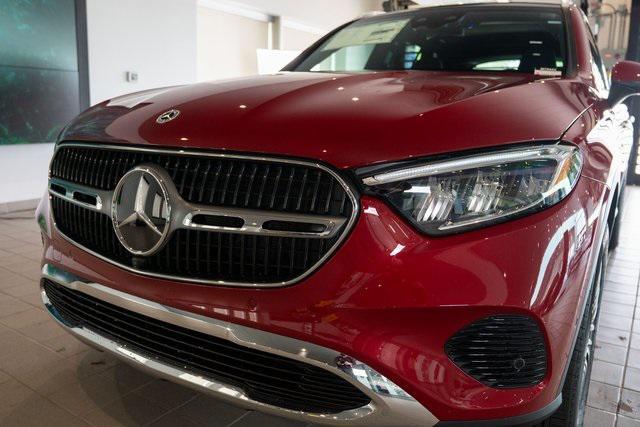 new 2025 Mercedes-Benz GLC 300 car, priced at $61,665