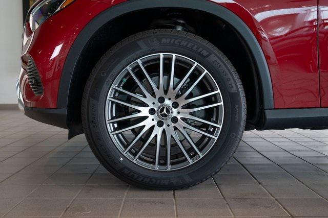 new 2025 Mercedes-Benz GLC 300 car, priced at $61,665
