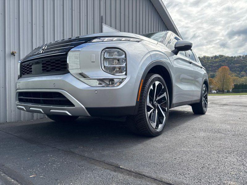 used 2022 Mitsubishi Outlander car, priced at $22,995