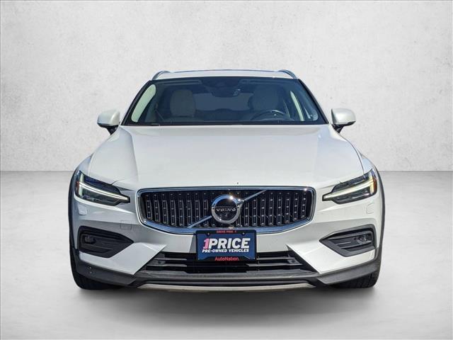 used 2020 Volvo V60 Cross Country car, priced at $19,490