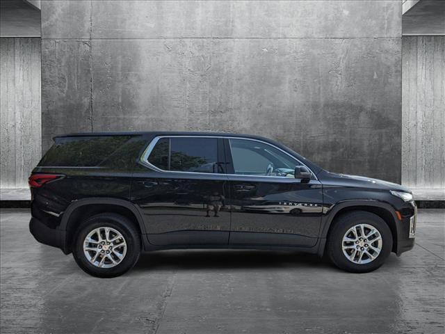 used 2022 Chevrolet Traverse car, priced at $27,590