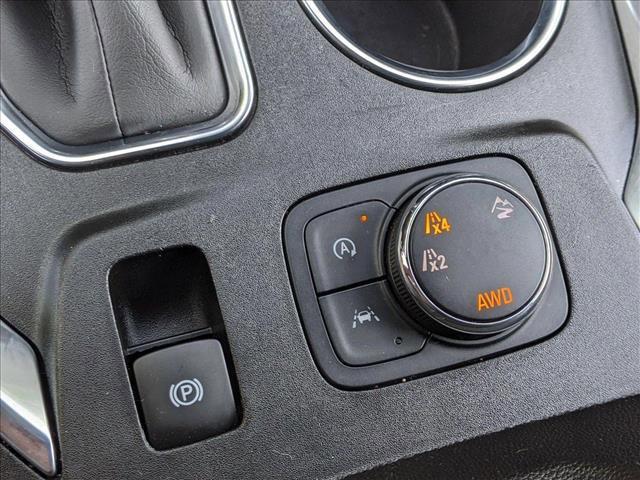 used 2022 Chevrolet Traverse car, priced at $27,590