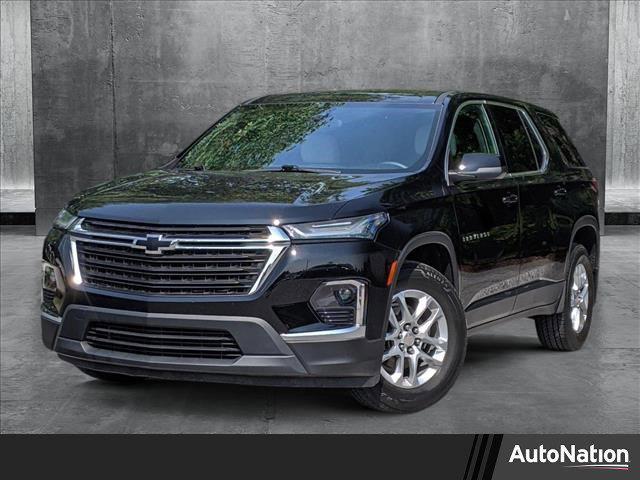used 2022 Chevrolet Traverse car, priced at $27,590