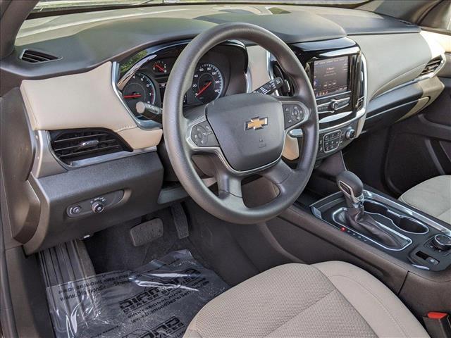 used 2022 Chevrolet Traverse car, priced at $27,590
