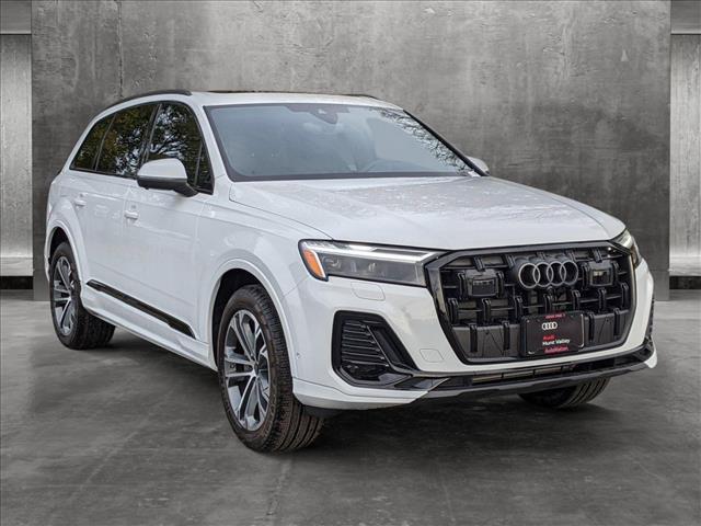 new 2025 Audi Q7 car, priced at $66,640