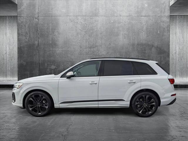 new 2025 Audi Q7 car, priced at $67,968