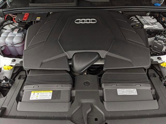 new 2025 Audi Q7 car, priced at $67,968