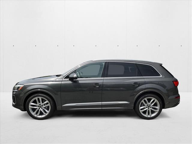 new 2025 Audi Q7 car, priced at $66,803