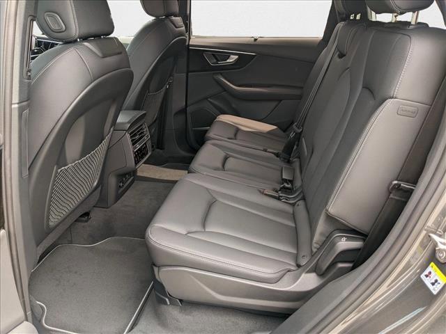 new 2025 Audi Q7 car, priced at $66,803