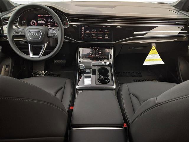 new 2025 Audi Q7 car, priced at $67,968