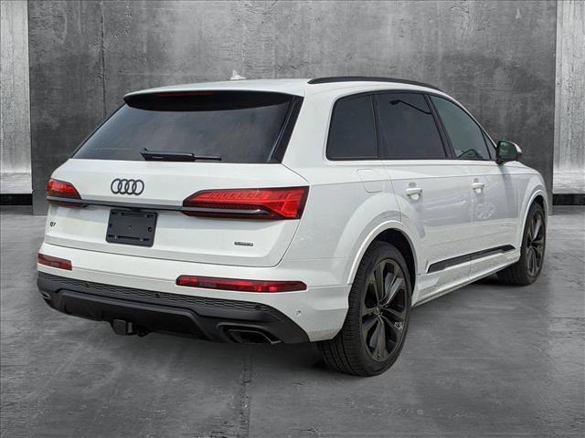 new 2025 Audi Q7 car, priced at $67,968