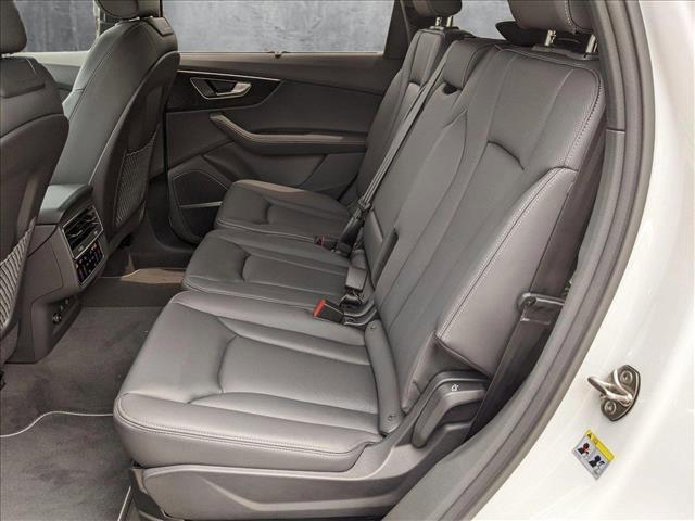 new 2025 Audi Q7 car, priced at $67,968