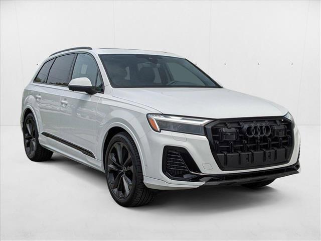 new 2025 Audi Q7 car, priced at $67,968
