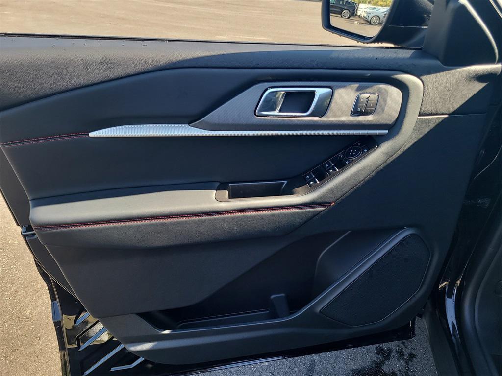 new 2025 Ford Explorer car, priced at $54,228