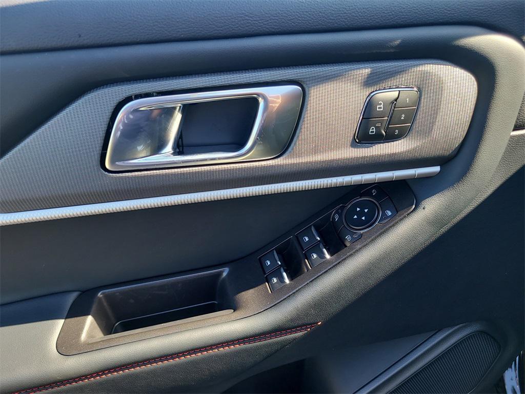 new 2025 Ford Explorer car, priced at $54,228