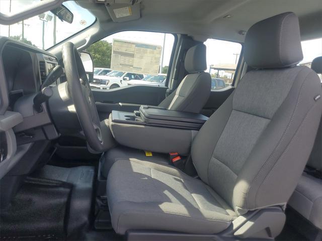 new 2025 Ford F-250 car, priced at $46,421
