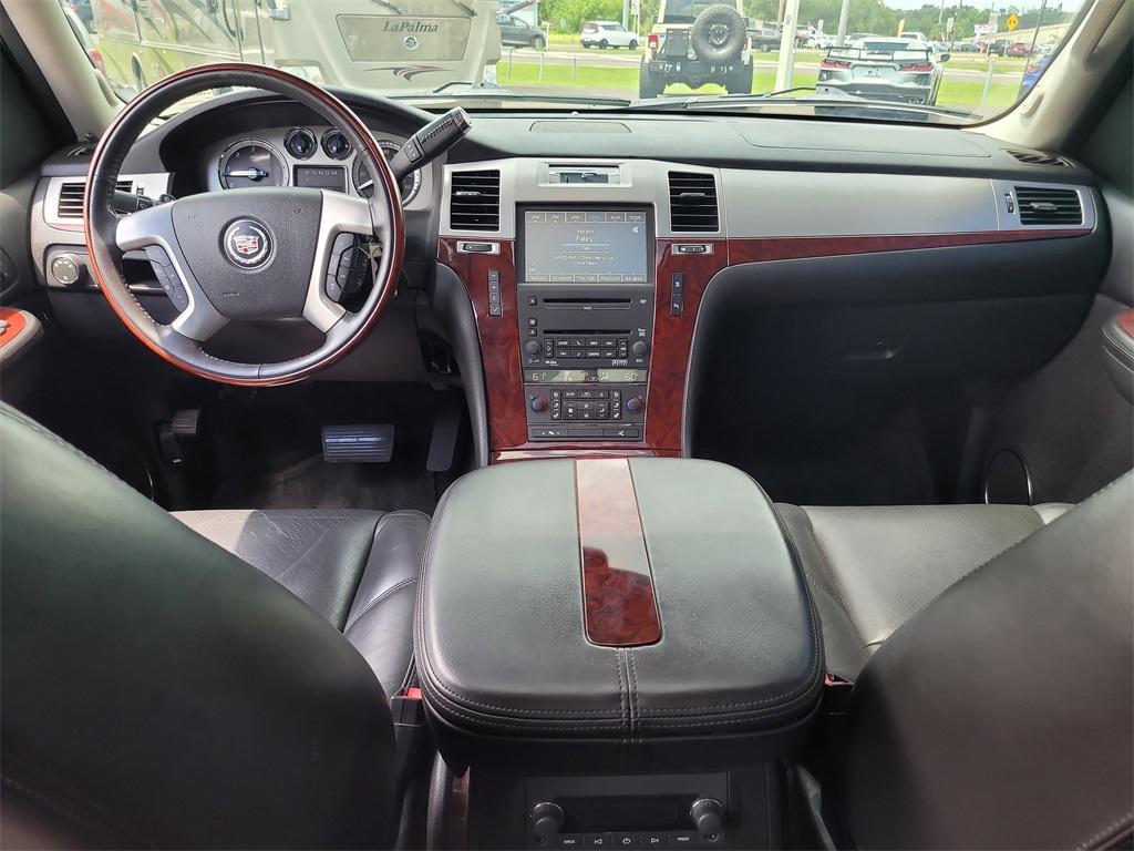 used 2009 Cadillac Escalade EXT car, priced at $25,989