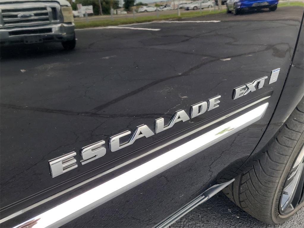 used 2009 Cadillac Escalade EXT car, priced at $25,989