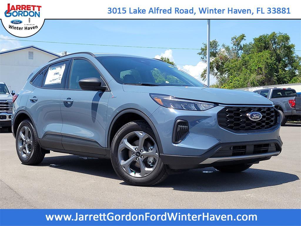 new 2025 Ford Escape car, priced at $30,052