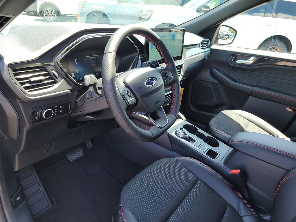 new 2025 Ford Escape car, priced at $30,052