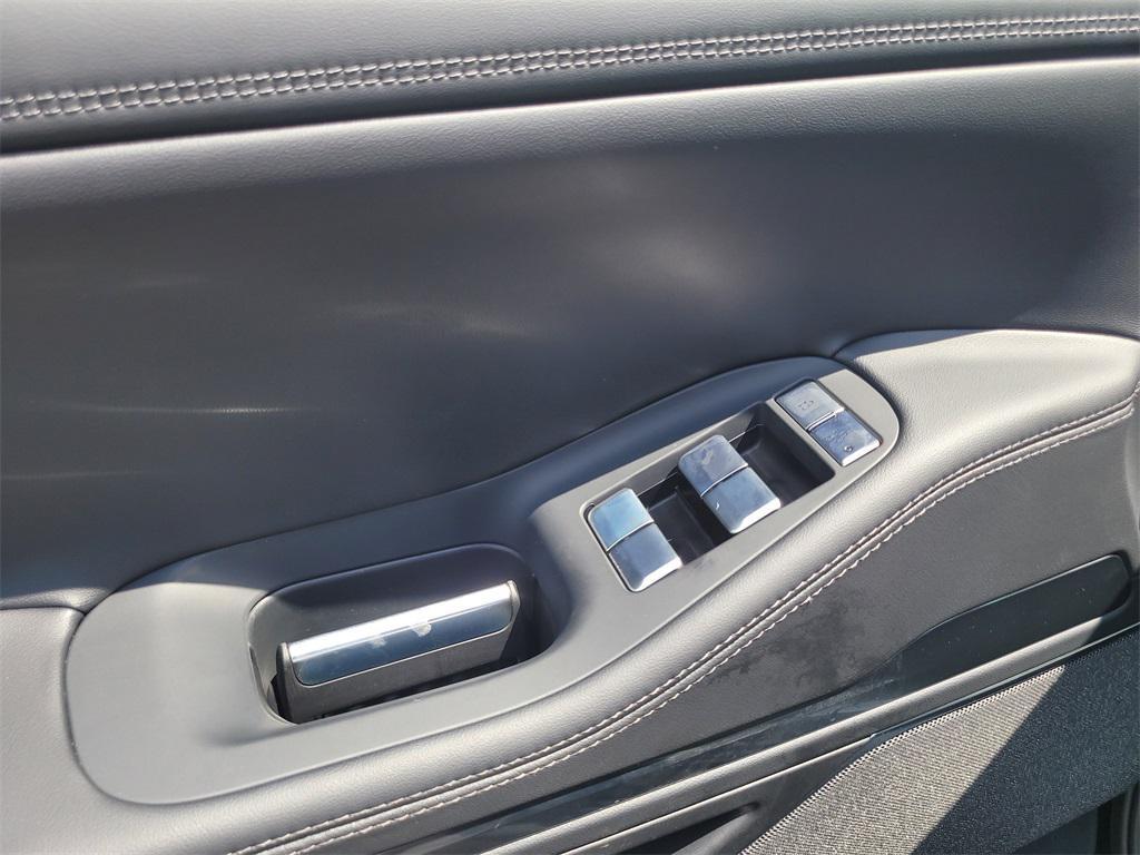 new 2025 Lincoln Navigator car, priced at $102,182