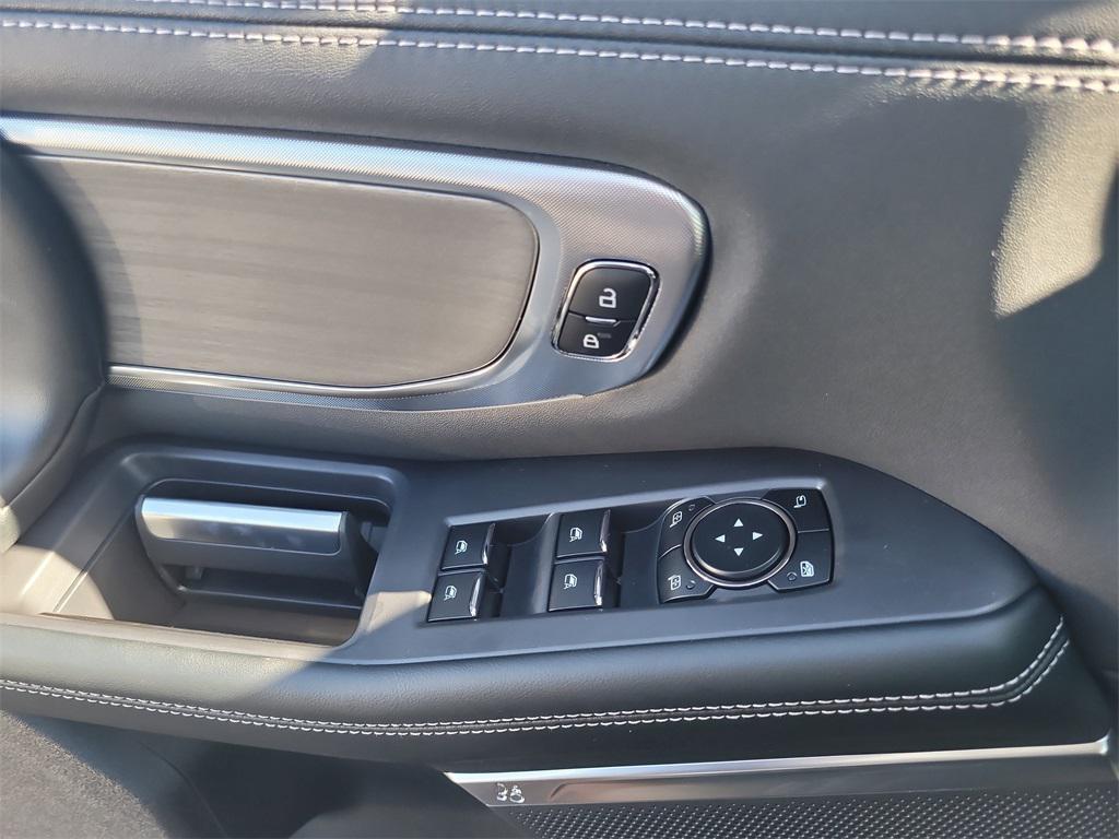 new 2025 Ford Expedition Max car, priced at $77,050