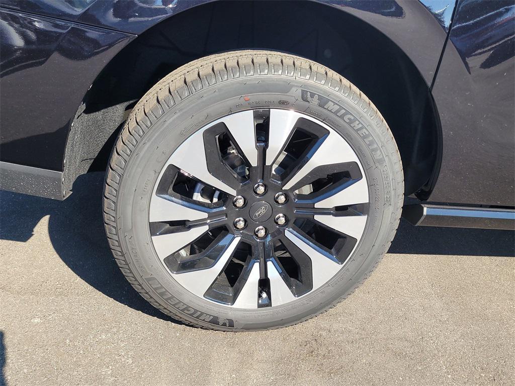 new 2025 Ford Expedition Max car, priced at $77,050