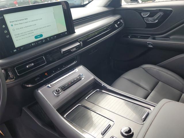 new 2025 Lincoln Aviator car, priced at $59,270