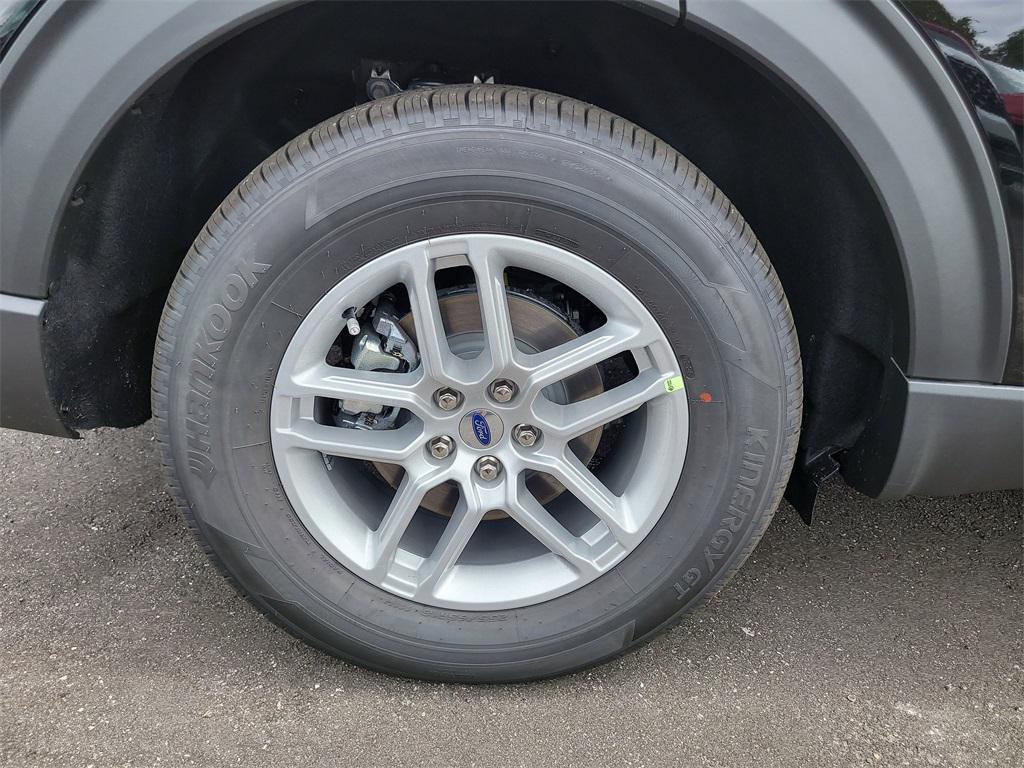 new 2025 Ford Explorer car, priced at $43,252
