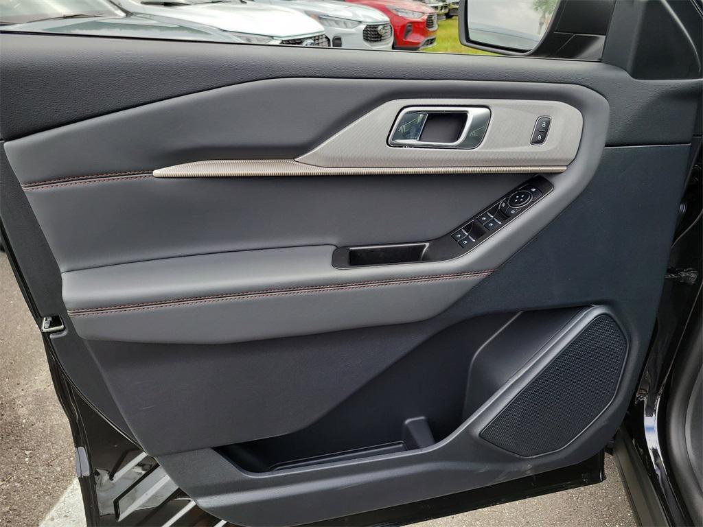 new 2025 Ford Explorer car, priced at $43,252