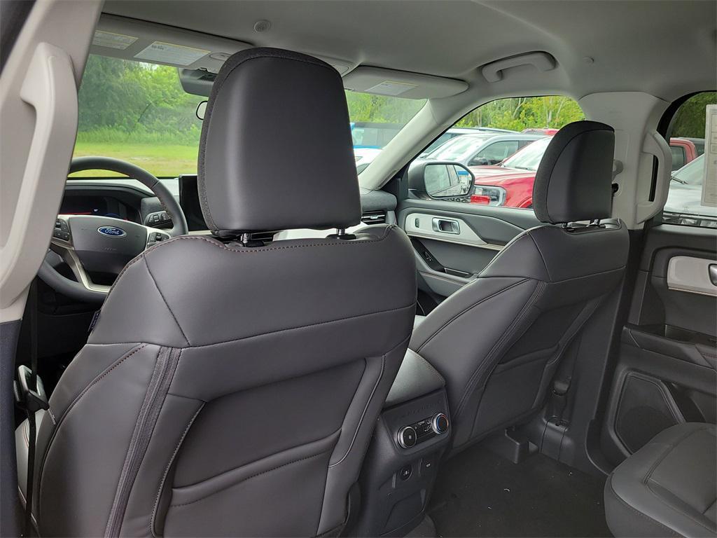 new 2025 Ford Explorer car, priced at $43,252