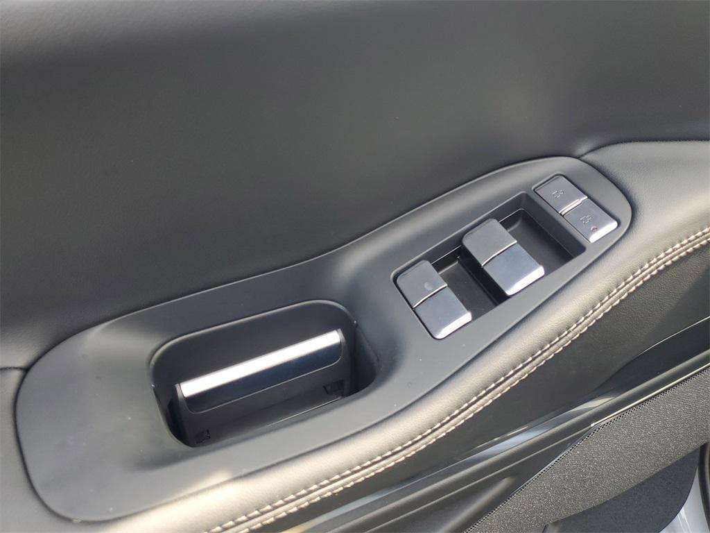 new 2025 Lincoln Navigator car, priced at $105,053