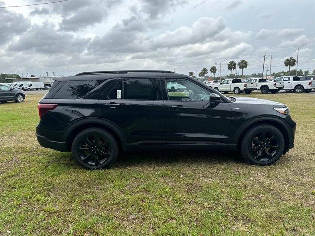 new 2024 Ford Explorer car, priced at $46,928