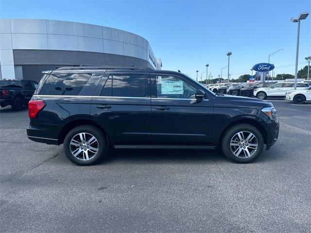 new 2024 Ford Expedition car, priced at $65,256