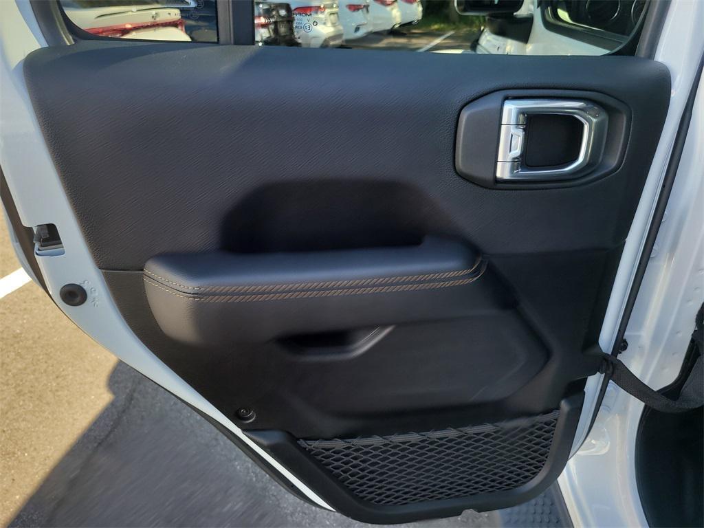 used 2022 Jeep Wrangler Unlimited car, priced at $35,778