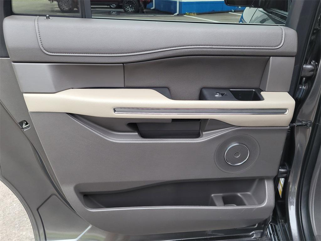 used 2021 Ford Expedition Max car, priced at $39,500