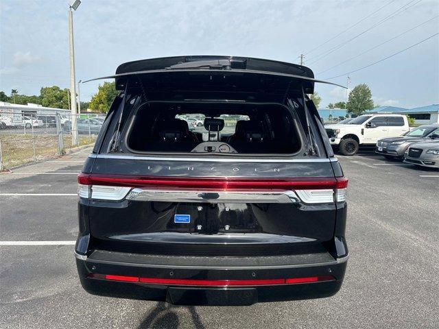 new 2024 Lincoln Navigator L car