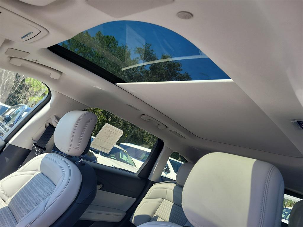 new 2026 Lincoln Nautilus car, priced at $70,445