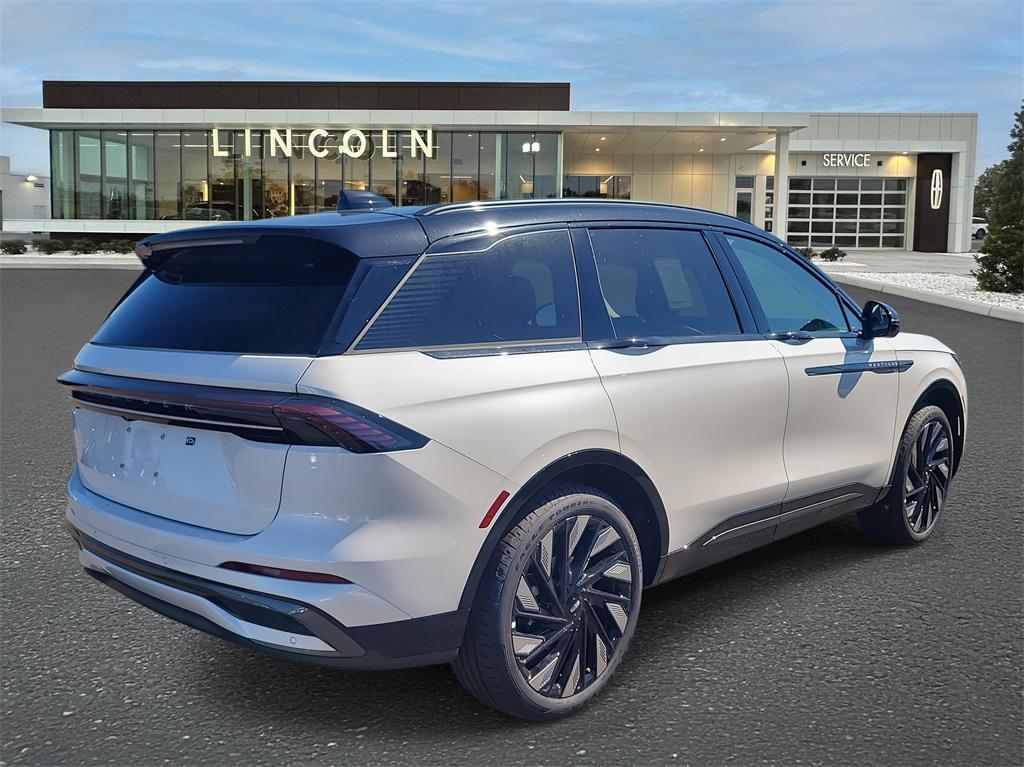 new 2026 Lincoln Nautilus car, priced at $70,445